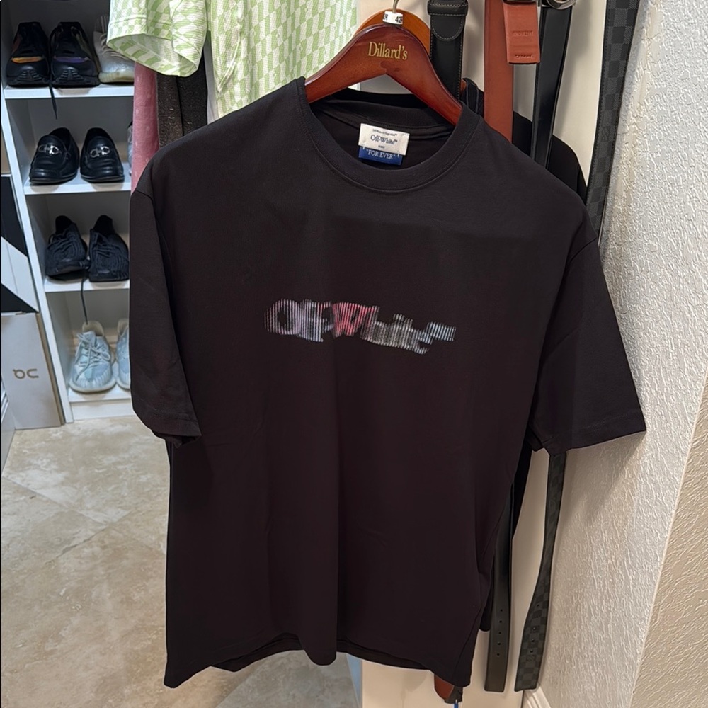 Off-White Black Short Sleeve Tee Graphic Design